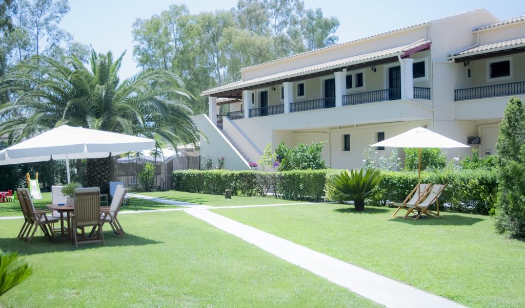 Marini Apartments Moraitika Exterior foto